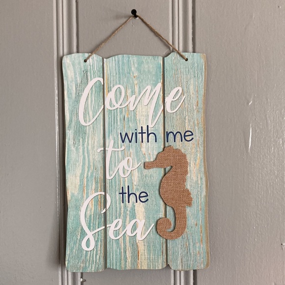 NWT Rustic Seafoam Slatted Wood Come with me to the Sea Seahorse Home Decor Sign - Picture 8 of 9